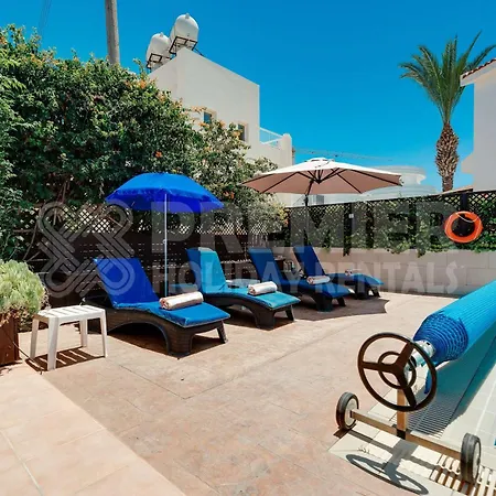 וילה 5Br Villa With Private Pool - Georgina By Premier פרוטאראס