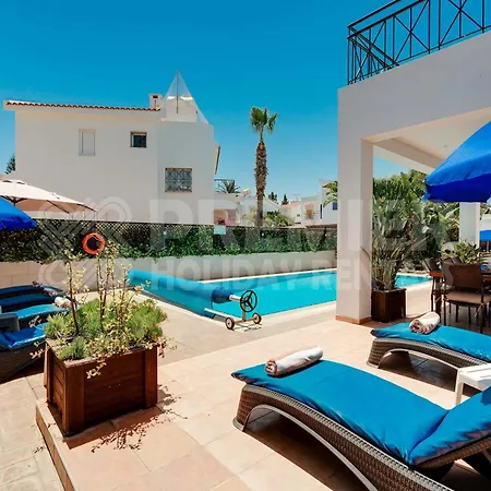 וילה 5Br Villa With Private Pool - Georgina By Premier *