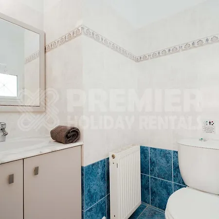 5Br Villa With Private Pool - Georgina By Premier פרוטאראס