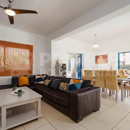 5Br Villa With Private Pool - Georgina By Premier * פרוטאראס