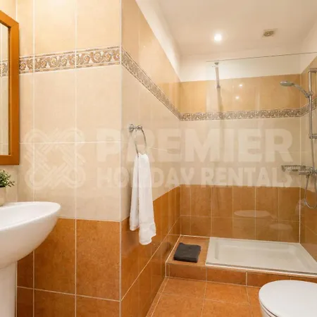 5br With Private Pool - Georgina By Premier *